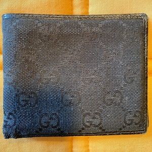 Gucci Signature G canvas Black Wallet